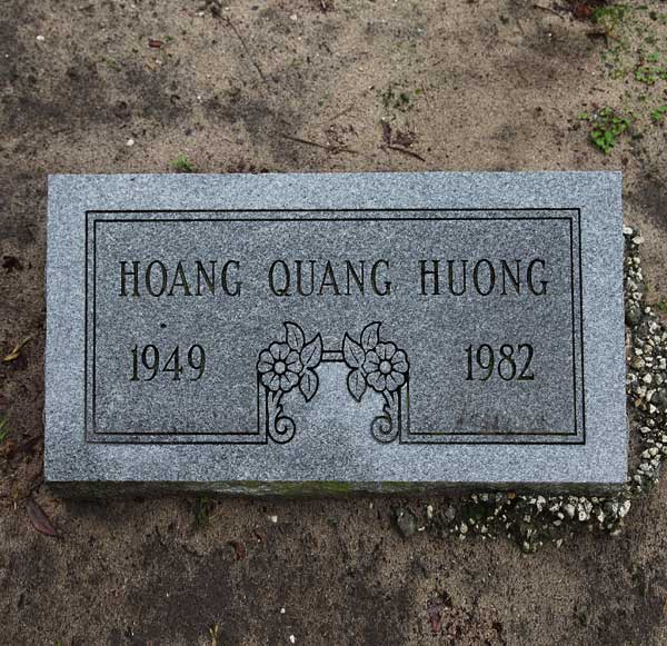 Hoang Quang Huong Gravestone Photo