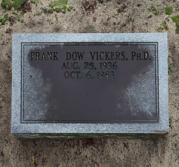 Frank Dow Vickers Gravestone Photo