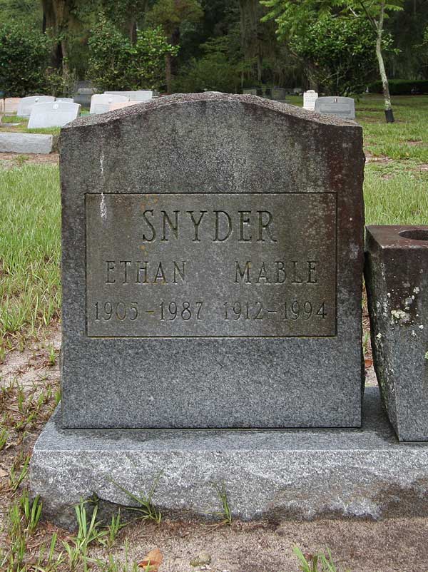 Ethan & Mable Snyder Gravestone Photo