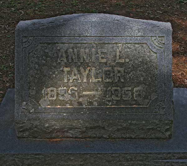 Annie L. Taylor Gravestone Photo