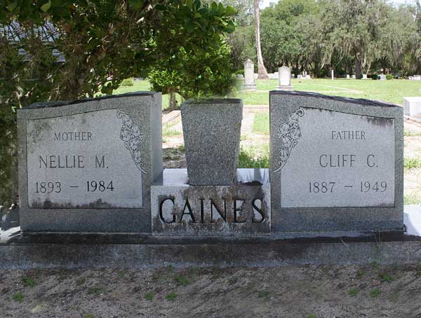 Nellie M. & Cliff C. Gaines Gravestone Photo