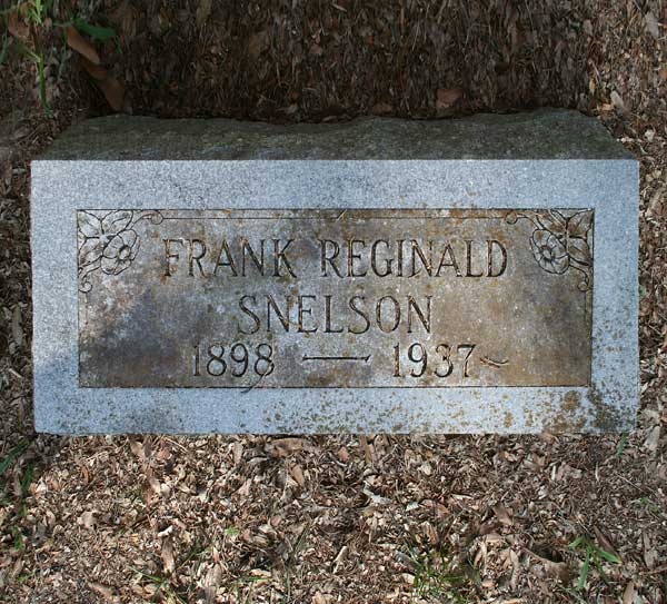 Frank Reginald Snelson Gravestone Photo