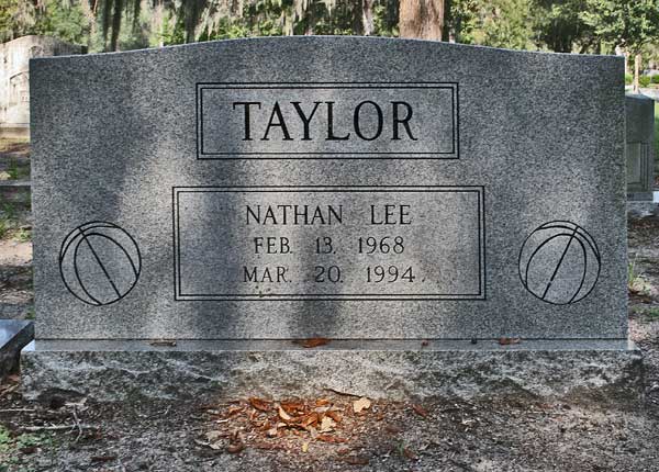 Nathan Lee Taylor Gravestone Photo