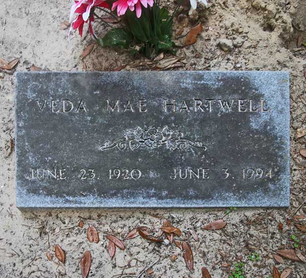 Veda Mae Hartwell Gravestone Photo