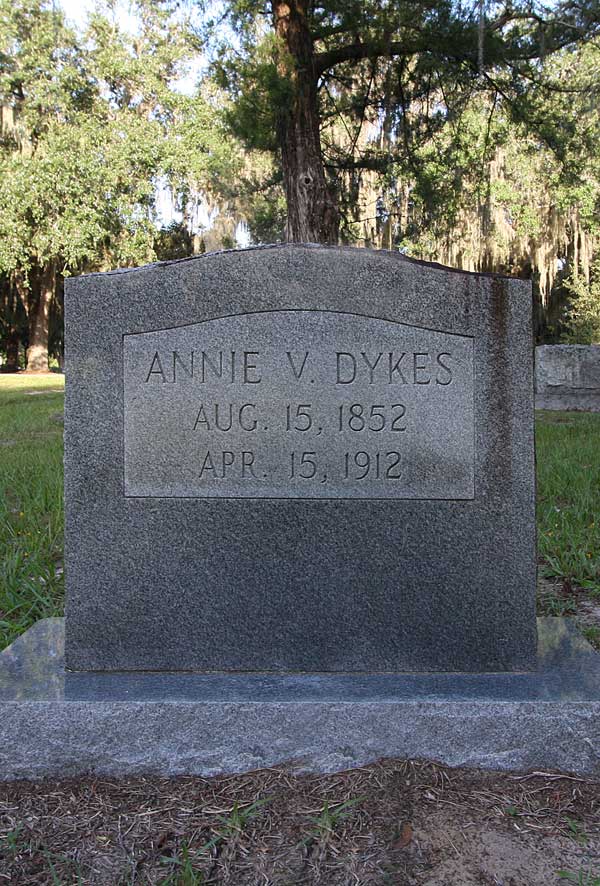 Annie V. Dykes Gravestone Photo