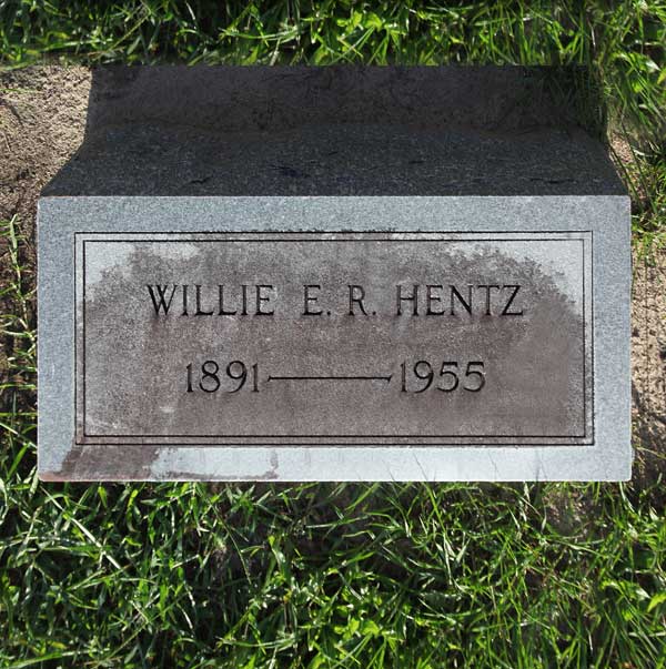 Willie E. R. Hentz Gravestone Photo