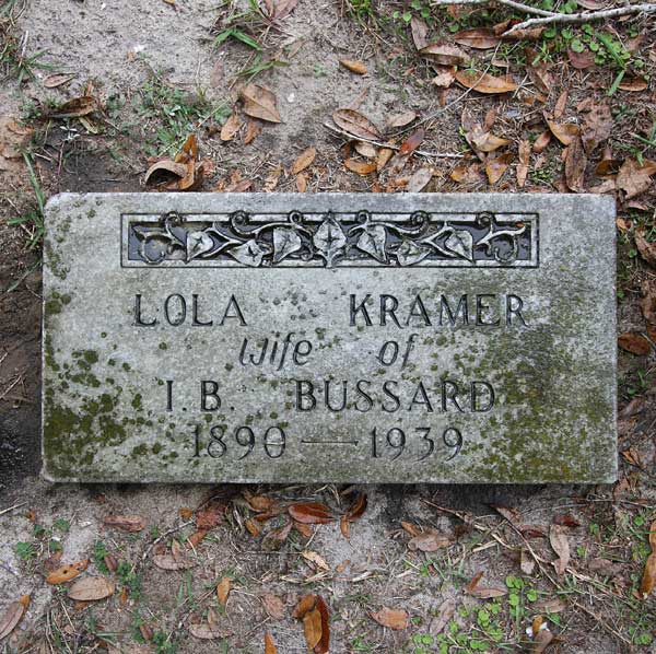 Lola Kramer Bussard Gravestone Photo
