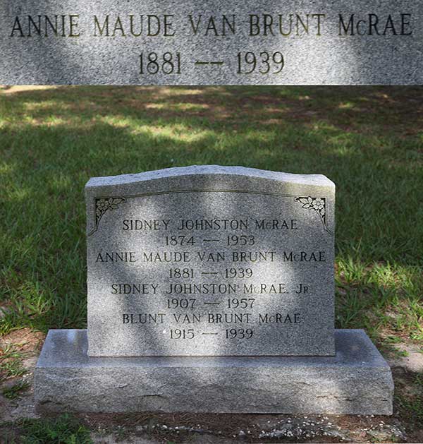 Annie Maude Van Brunt McRae Gravestone Photo