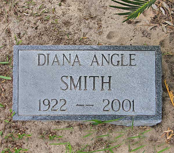 Diana Angle Smith Gravestone Photo