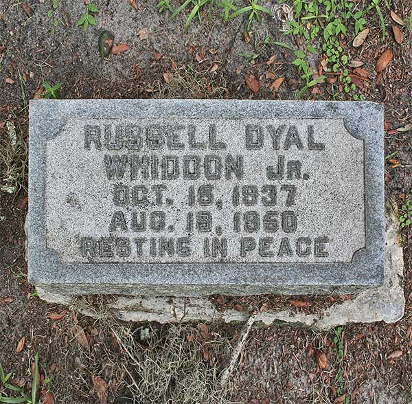Russell Dyal Whiddon Gravestone Photo