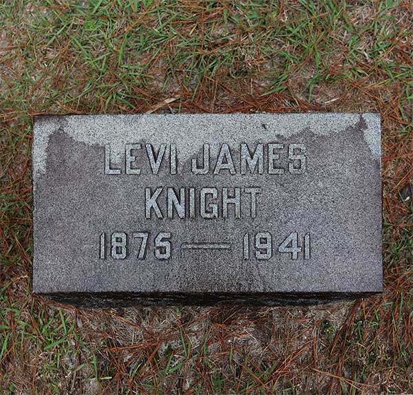 Levi James Knight Gravestone Photo