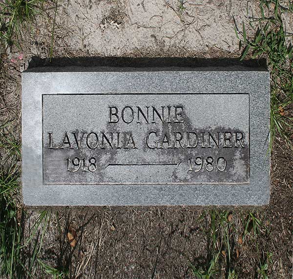 Bonnie Lavonia Gardiner Gravestone Photo