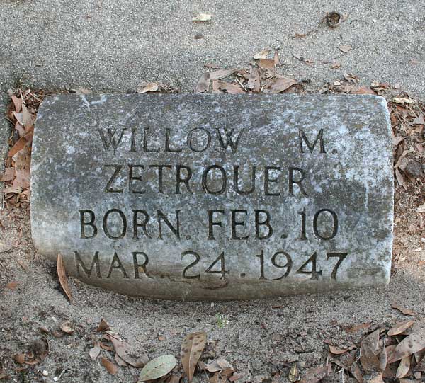 Willow M. Zetrouer Gravestone Photo