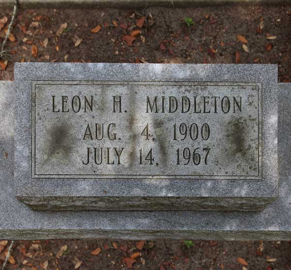 Leon H. Middleton Gravestone Photo