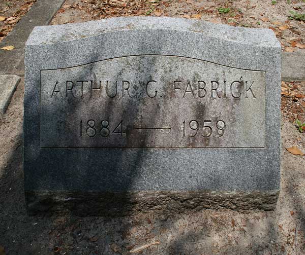 Arthur G. Fabrick Gravestone Photo
