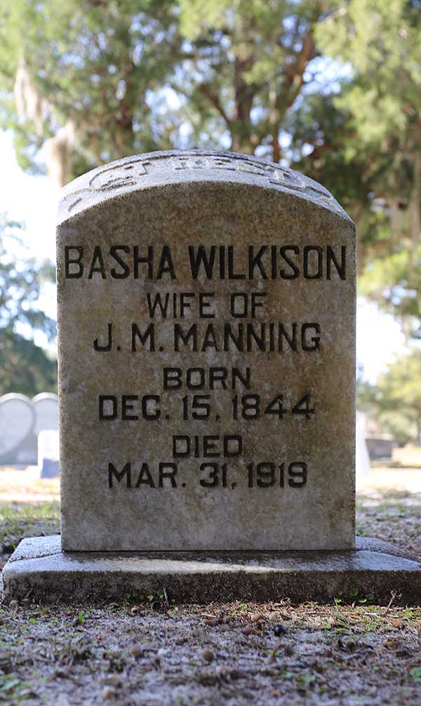 Basha Wilkison Manning Gravestone Photo