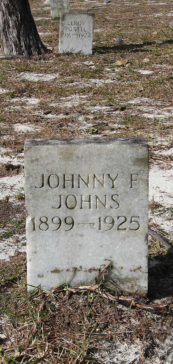 Johnny F. Johns Gravestone Photo