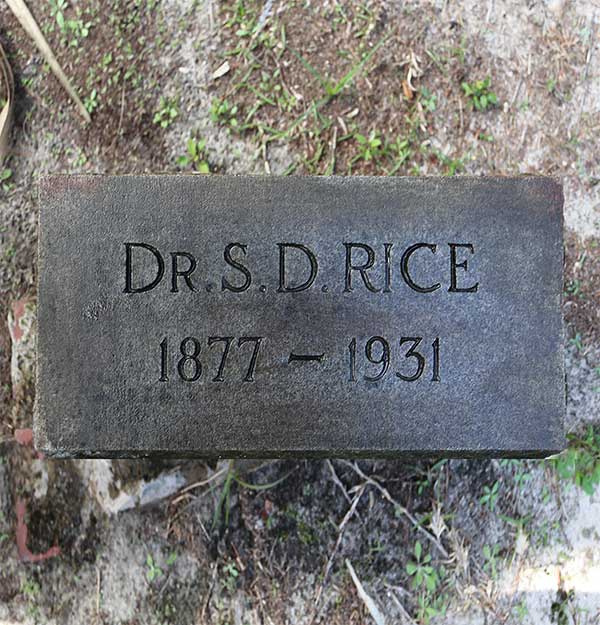 S. D. Rice  Gravestone Photo