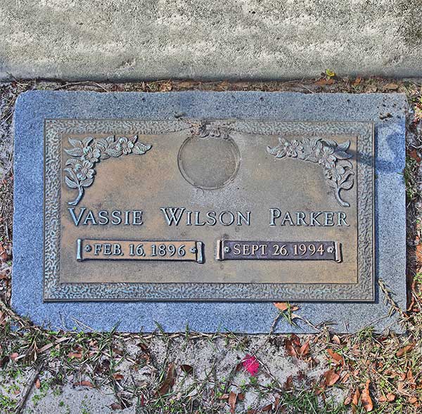 Vassie Wilson Parker Gravestone Photo