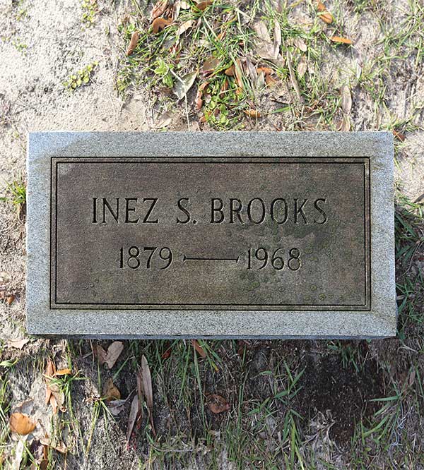 Inez S. Brooks Gravestone Photo