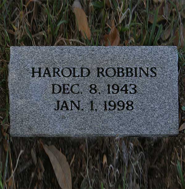 Harold Robbins Gravestone Photo