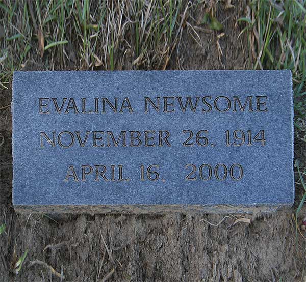 Evalina Newsome Gravestone Photo