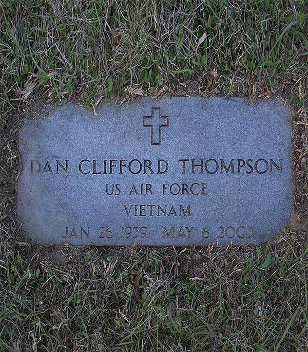 Dan Clifford Thompson Gravestone Photo