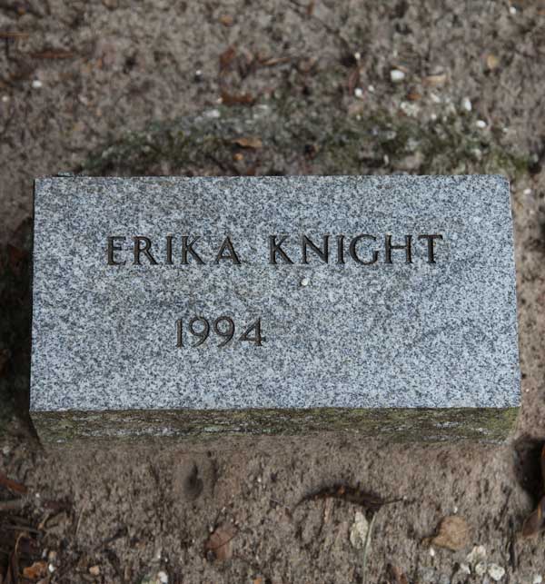 Erika Knight Gravestone Photo