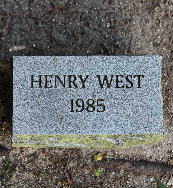Henry West Gravestone Photo