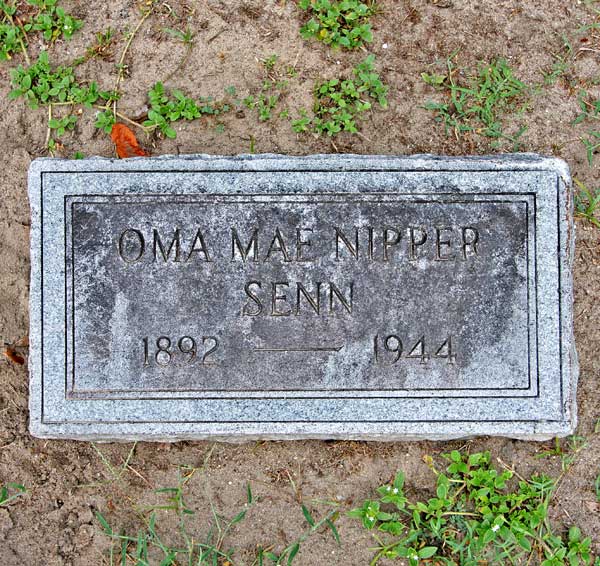 Oma Mae Nipper Senn Gravestone Photo