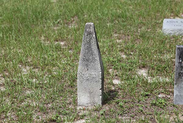  Unknown Gravestone Photo