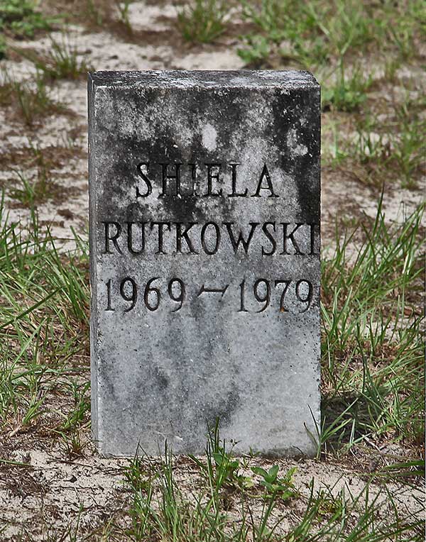 Shiela Rutkowski Gravestone Photo