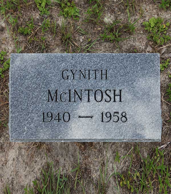 Gynith McIntosh Gravestone Photo