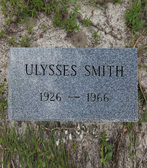 Ulysses Smith Gravestone Photo