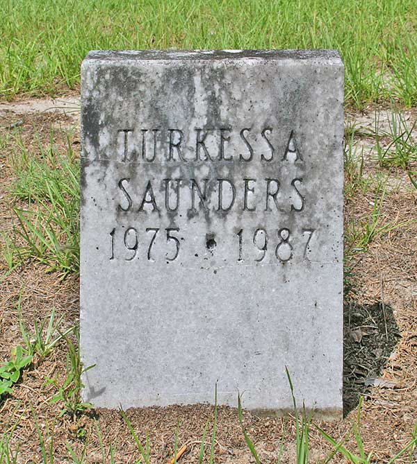 Turkessa Saunders Gravestone Photo