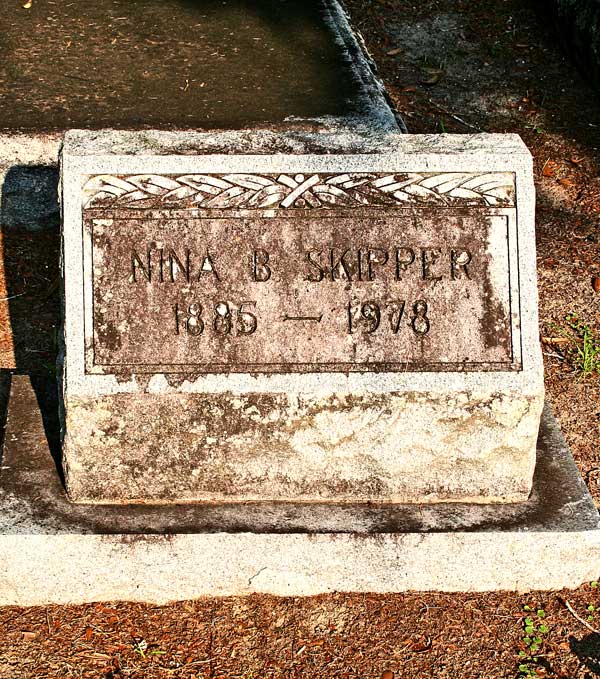 Nina B. Skipper Gravestone Photo