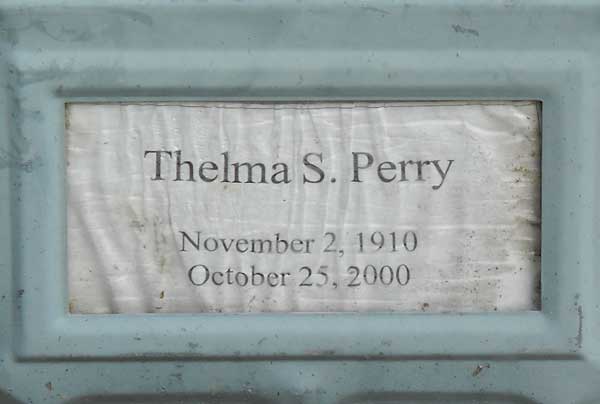 Thelma S. Perry Gravestone Photo