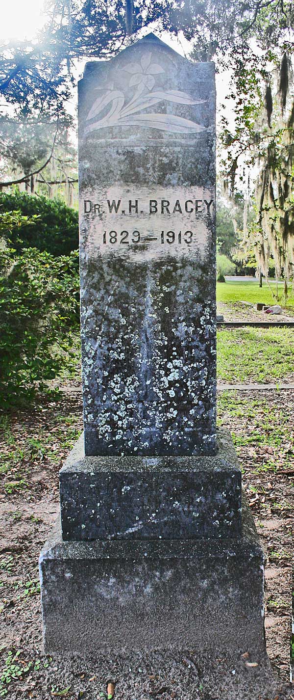 Dr. W.H. Bracey Gravestone Photo