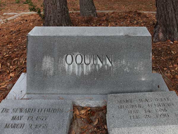  O'Quinn family Gravestone Photo