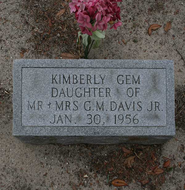 Kimberly Gem Davis Gravestone Photo