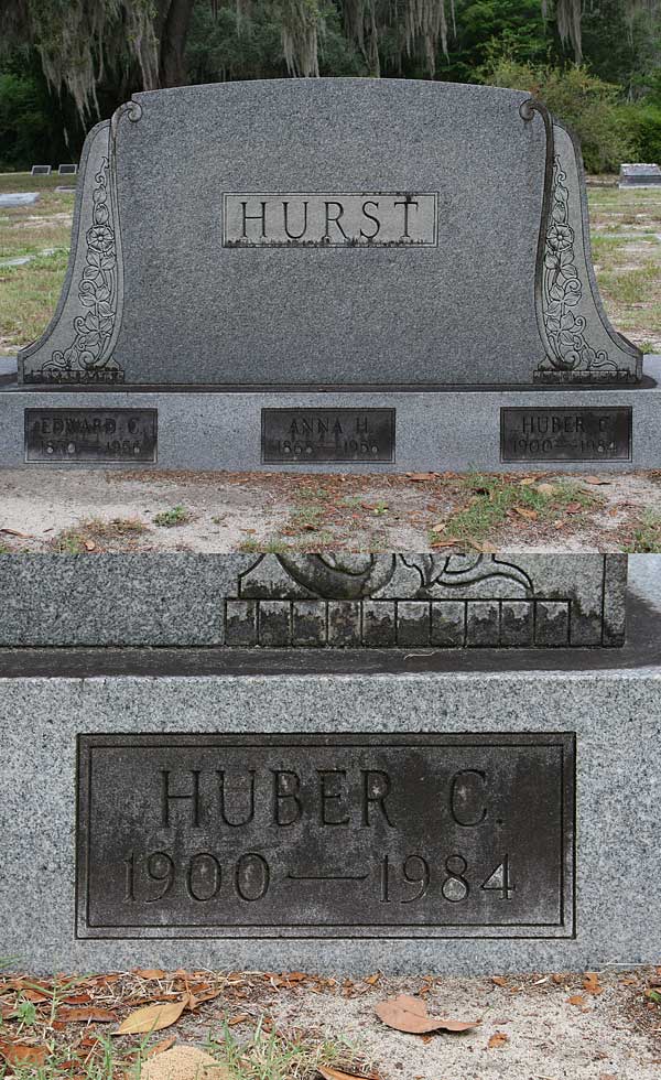 Huber C. Hurst Gravestone Photo