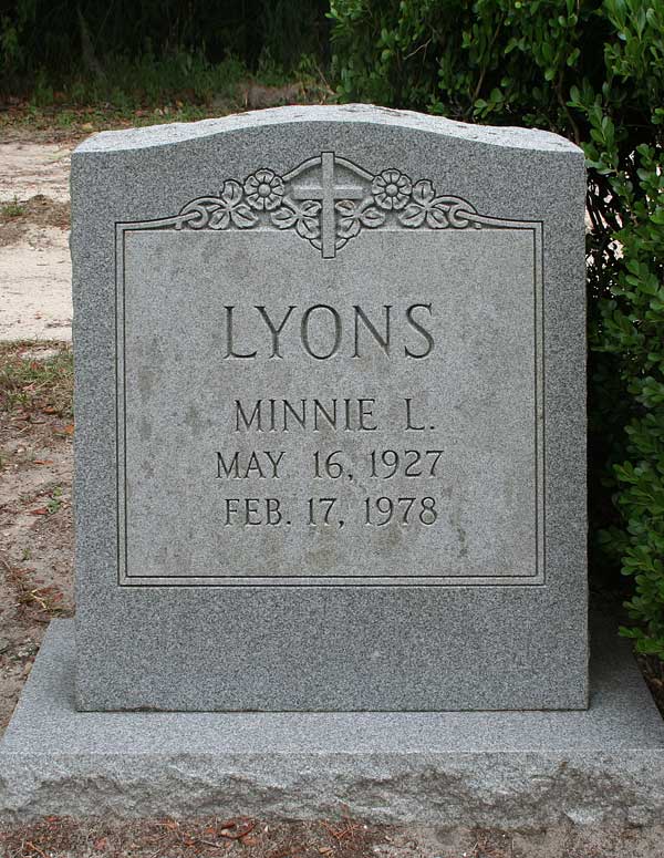 Minnie L. Lyons Gravestone Photo