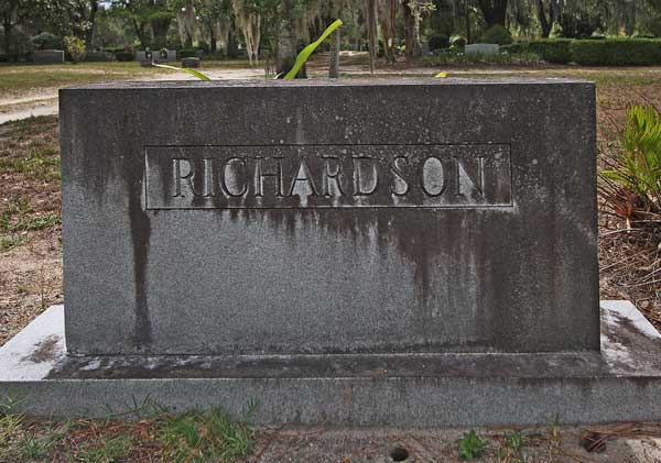  Richardson monument Gravestone Photo
