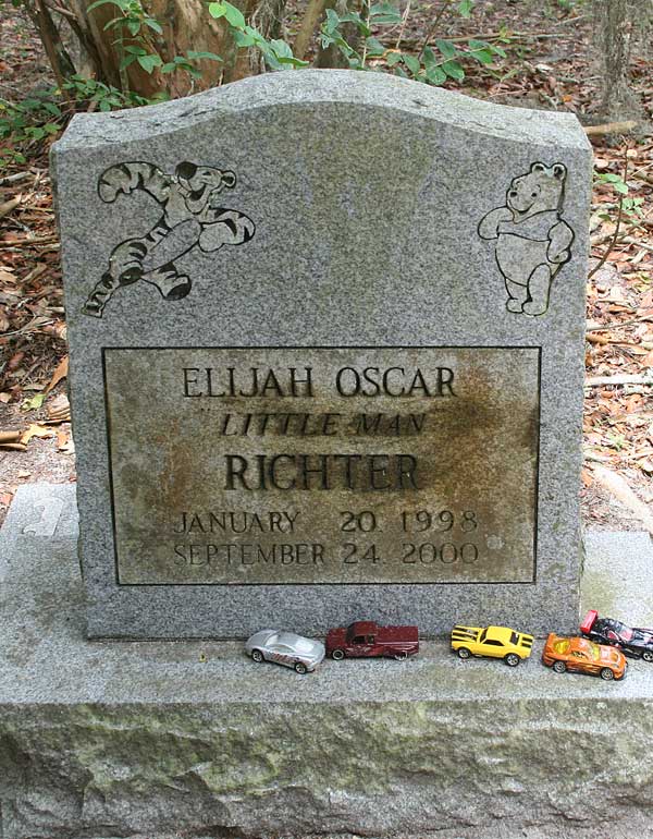 Elijah Oscar Richter Gravestone Photo