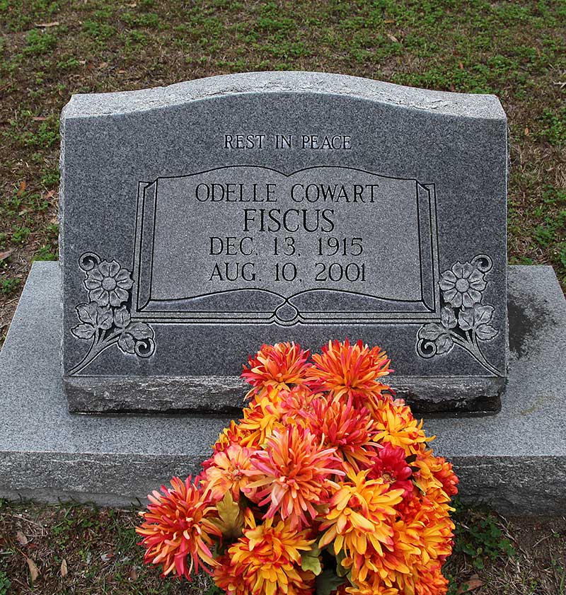 Odelle Cowart Fiscus Gravestone Photo