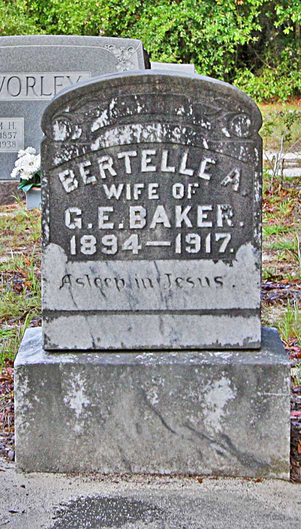 Bertelle A. Baker Gravestone Photo