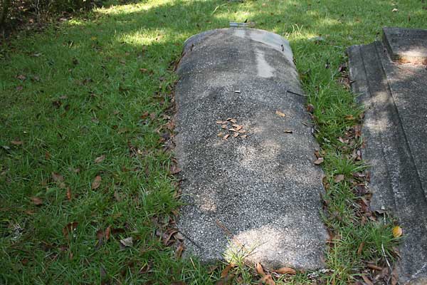  Unknown Gravestone Photo