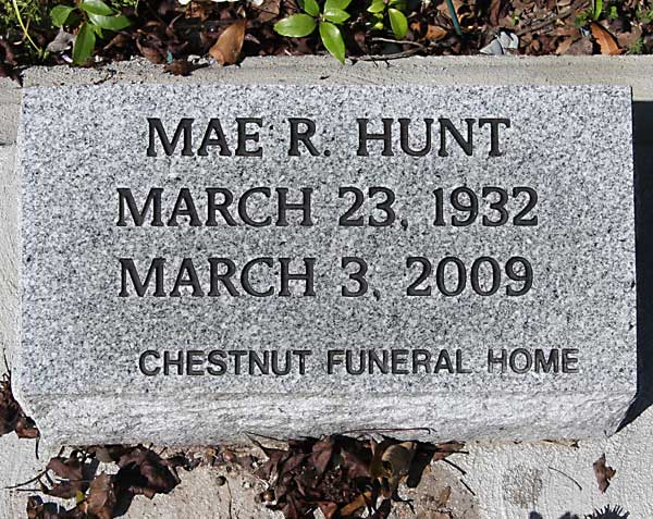 Mae R. Hunt Gravestone Photo