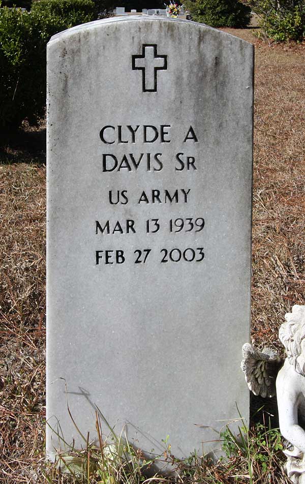 Clyde A. Davis Gravestone Photo