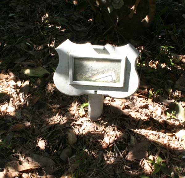  Unknown Gravestone Photo